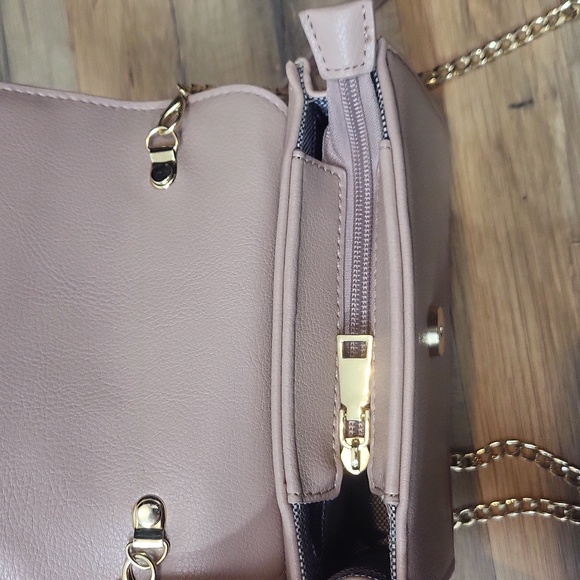 MADISON WEST Mauve/Tan Mini to Convertible Chain Crossbody Bag - Picture 7 of 15